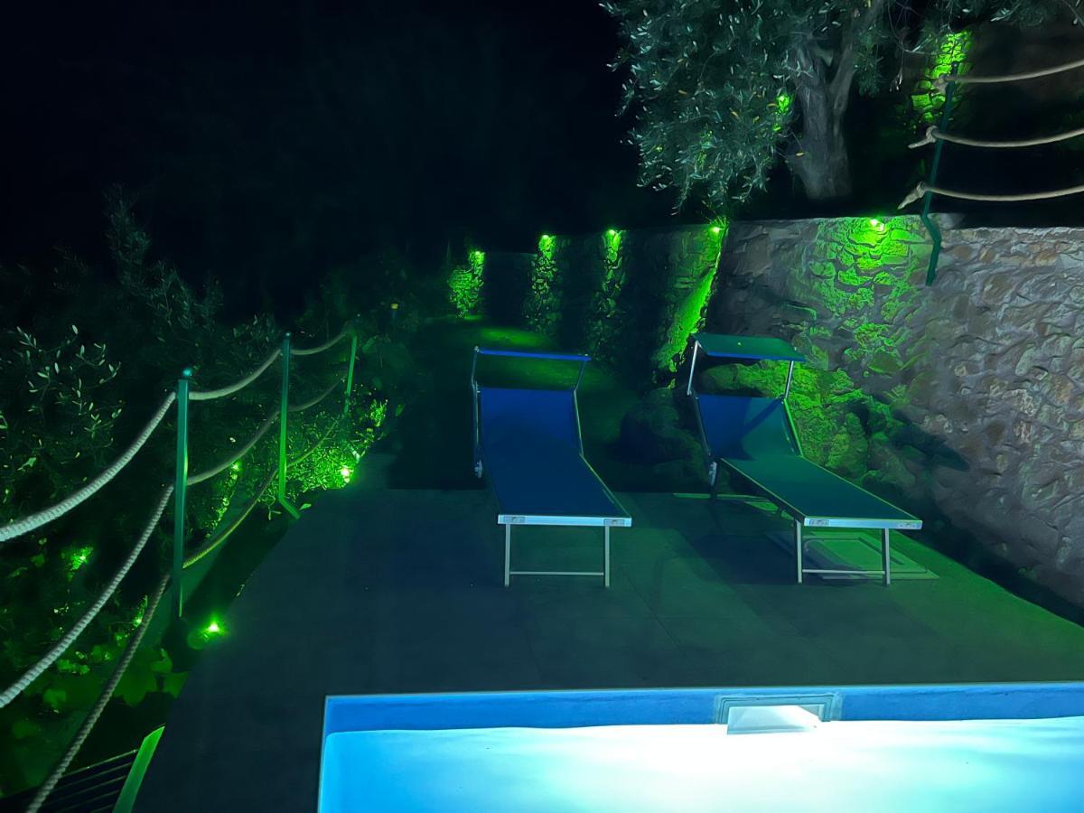 Villa Di Campagna Con Vista Mare 5 Camere Da Letto Pampara 外观 照片