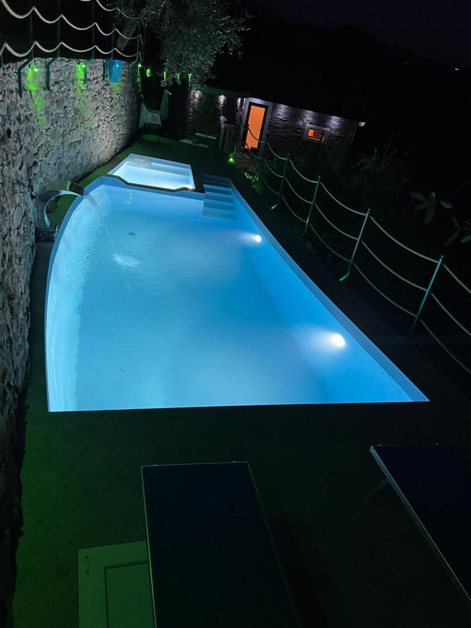 Villa Di Campagna Con Vista Mare 5 Camere Da Letto Pampara 外观 照片