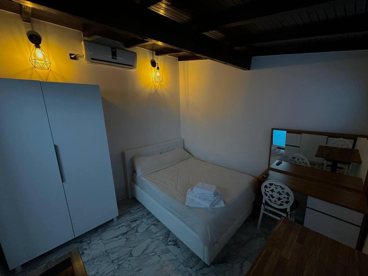 Villa Di Campagna Con Vista Mare 5 Camere Da Letto Pampara 外观 照片