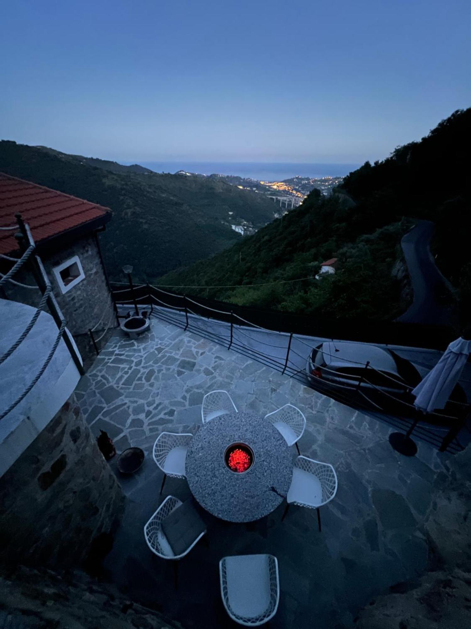 Villa Di Campagna Con Vista Mare 5 Camere Da Letto Pampara 外观 照片