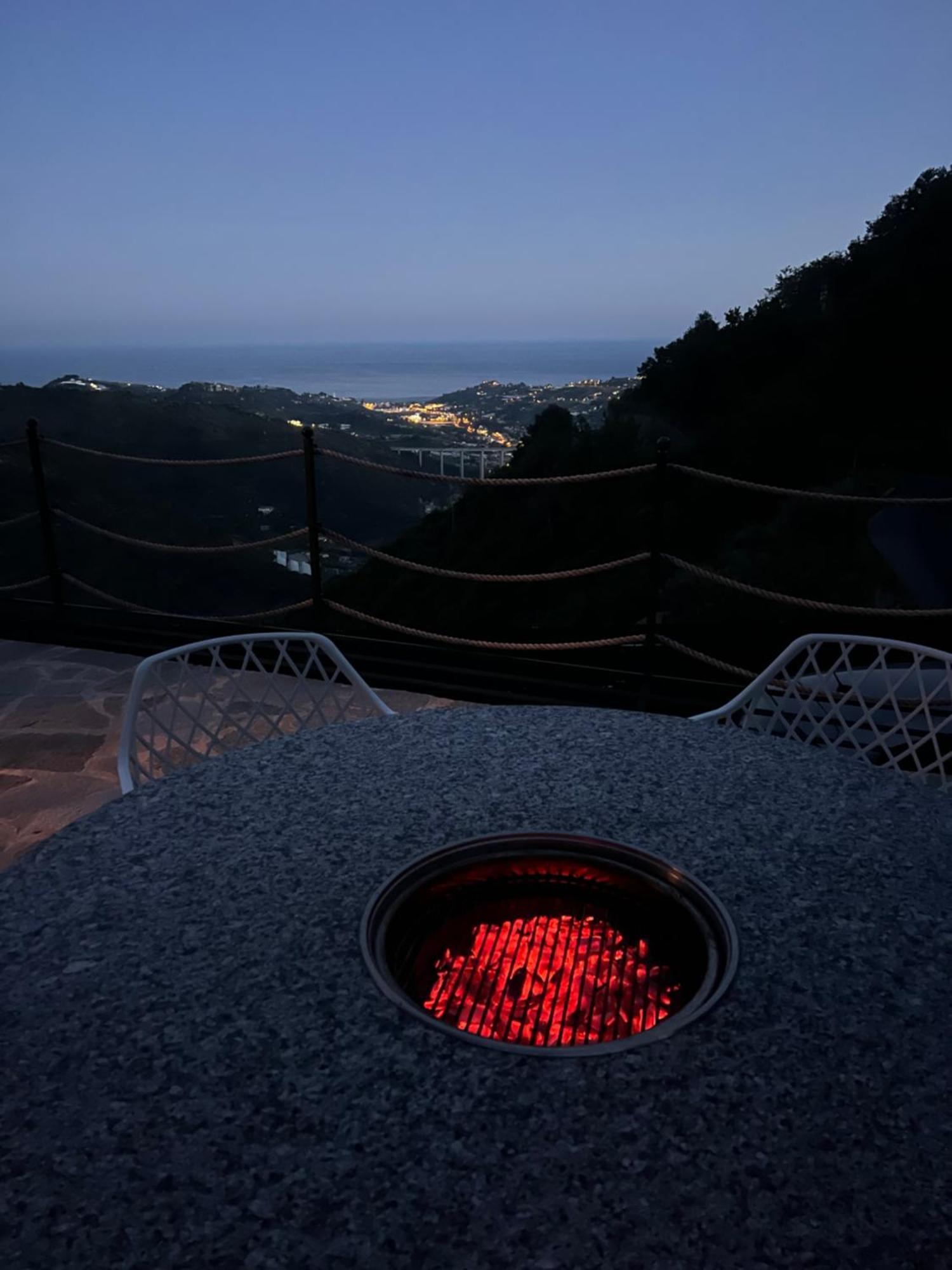 Villa Di Campagna Con Vista Mare 5 Camere Da Letto Pampara 外观 照片