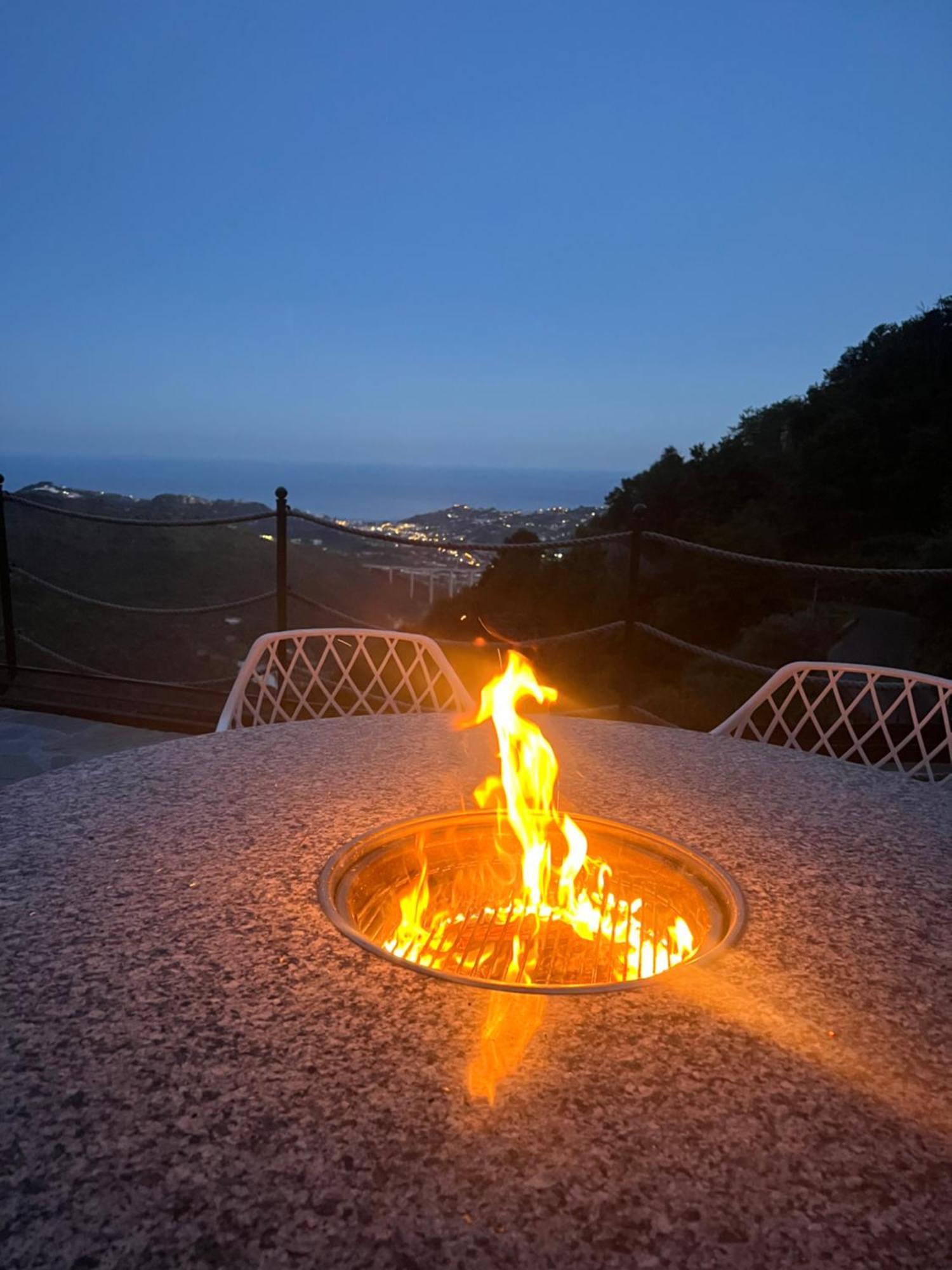 Villa Di Campagna Con Vista Mare 5 Camere Da Letto Pampara 外观 照片