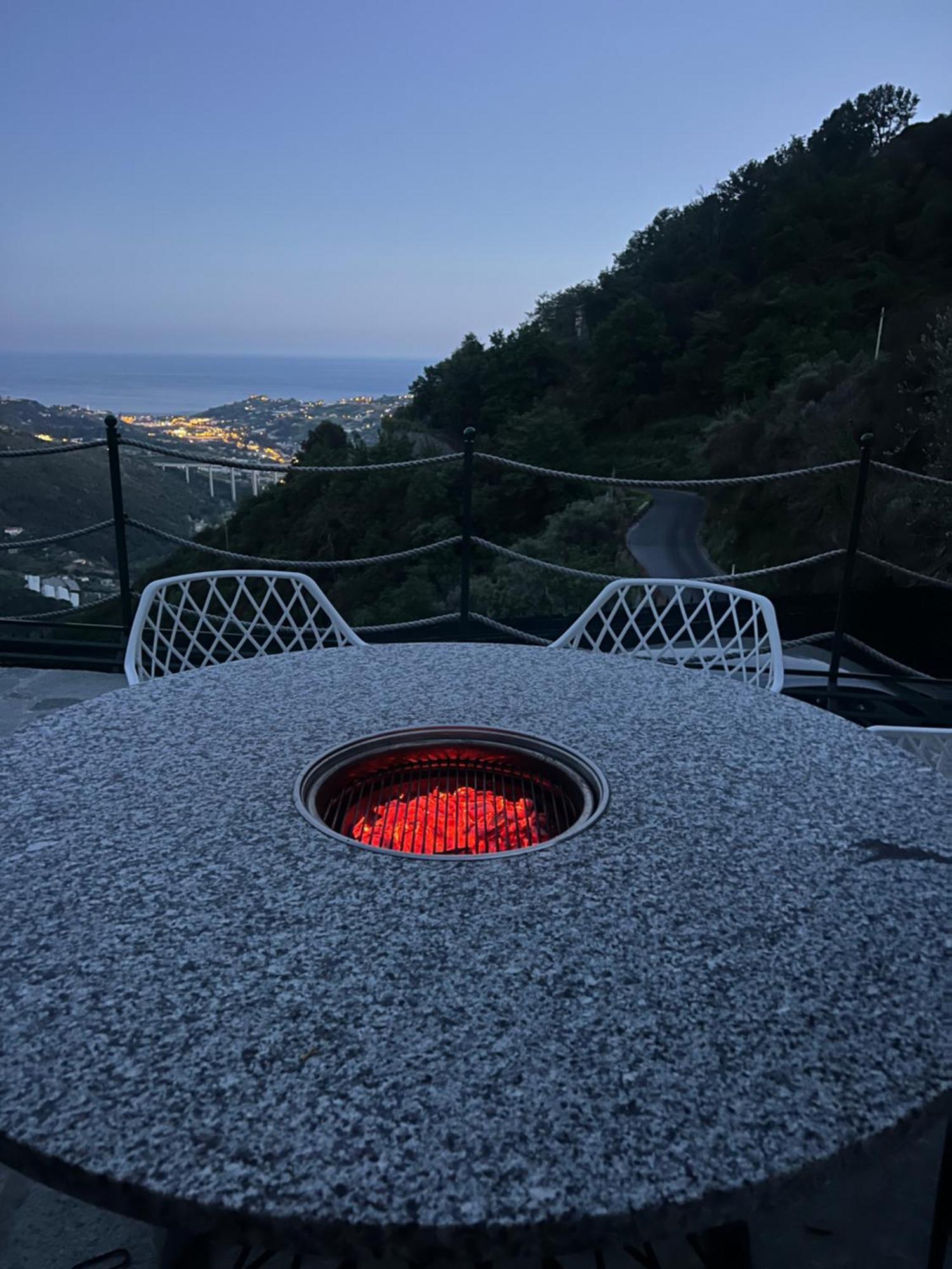 Villa Di Campagna Con Vista Mare 5 Camere Da Letto Pampara 外观 照片